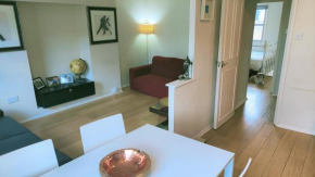 Pimlico SW1 - LOCATION LOCATION! Light and spacious one bedroom apartment in a stunning Victorian building. Great storage!